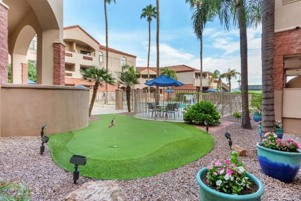 Hilton Vacation Club Varsity Club Tucson image 28